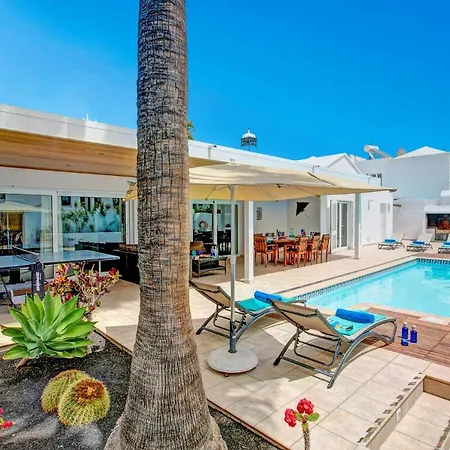 Ana Maria By * 卡门港