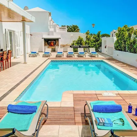 Villa Ana Maria By