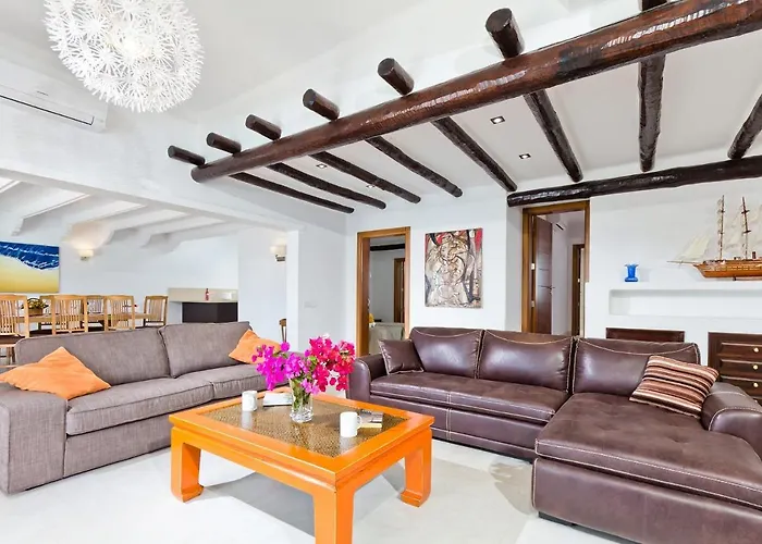 Ana Maria By * プエルト・デル・カルメン